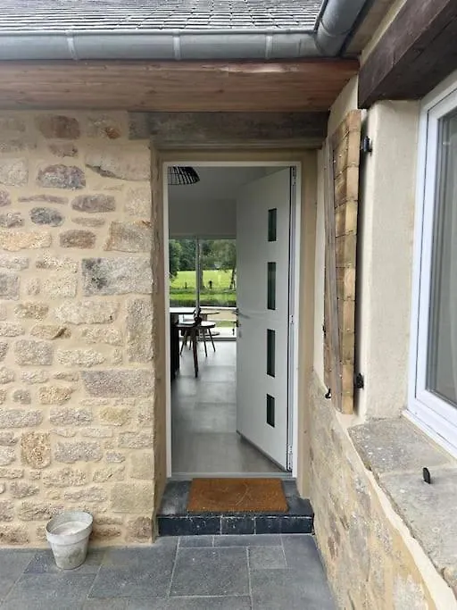 La Petite Maison Plelan-le-Petit 0*,